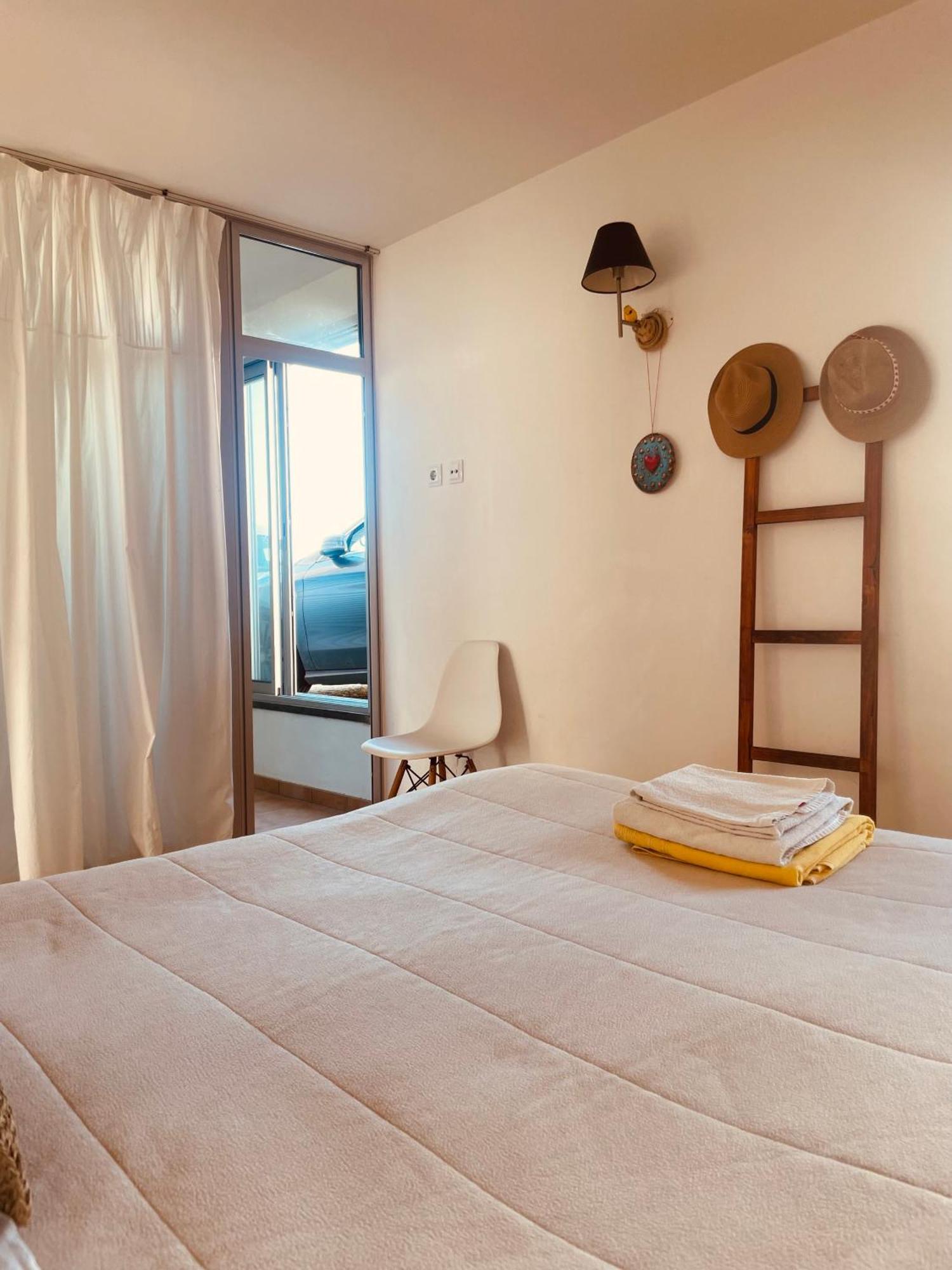 Sunset Beach House Замбужейра до Мар Екстериор снимка